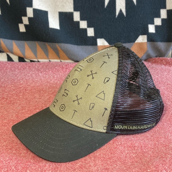MOUNTAIN HARDWEAR Trucker Hat - Picture 3 of 10
